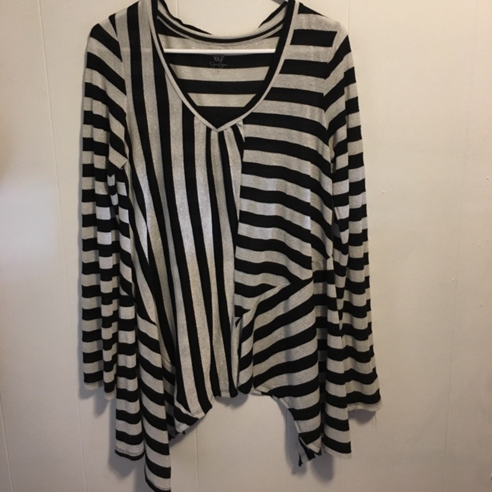 Jessica Simpson tunic